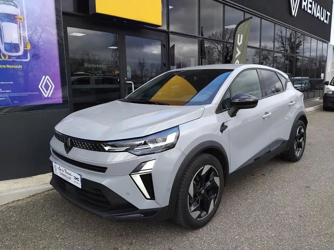 Renault Captur d'occasion récent à Cernay avec faible kilométrage, adapté à un usage polyvalent